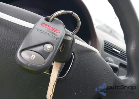 2005 Honda Civic Lx z USA, uszkodzony, nr VIN JHMES16535S002389